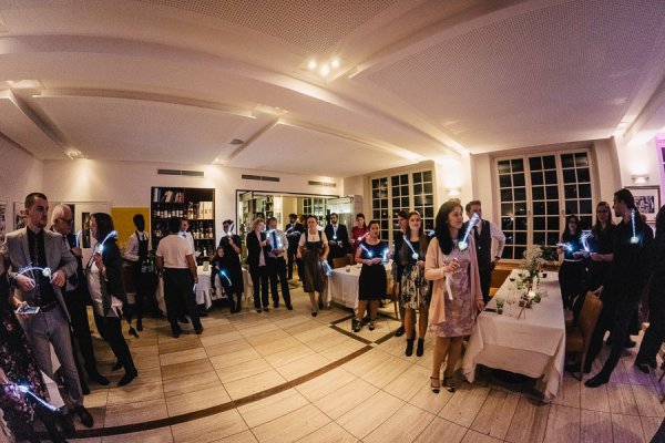Kirchliche Hochzeit im Dezember - Pauluskirche und Orangerie – Foto 96