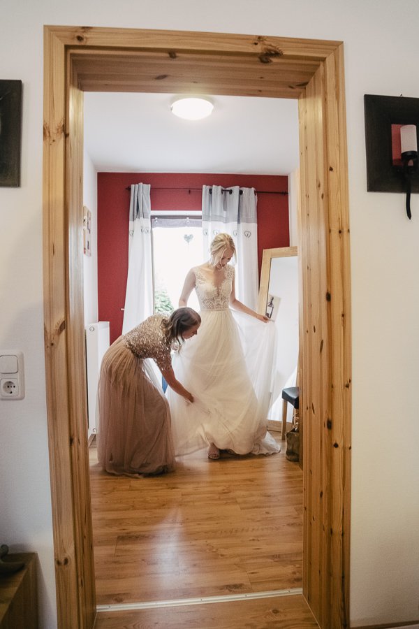Kirchliche Hochzeit in Walluf und Feier auf dem Weingut Balthasar Ress – Foto 12