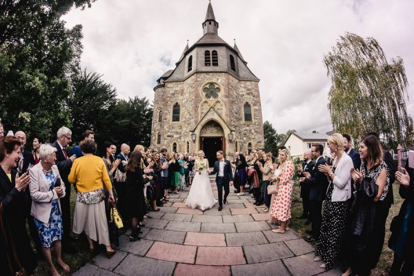 Kirchliche Hochzeit in Walluf und Feier auf dem Weingut Balthasar Ress – Foto 33