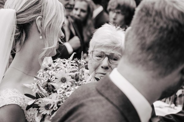 Kirchliche Hochzeit in Walluf und Feier auf dem Weingut Balthasar Ress – Foto 35