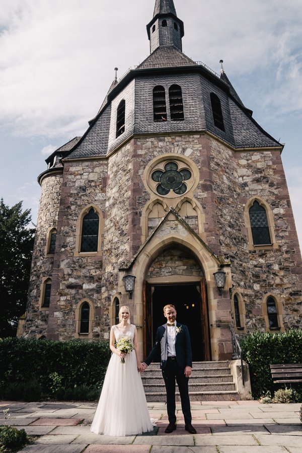 Kirchliche Hochzeit in Walluf und Feier auf dem Weingut Balthasar Ress – Foto 52