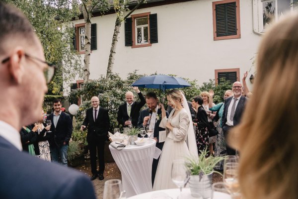 Kirchliche Hochzeit in Walluf und Feier auf dem Weingut Balthasar Ress – Foto 70