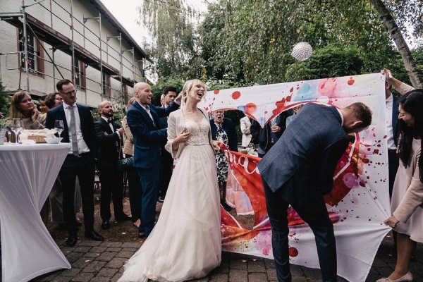 Kirchliche Hochzeit in Walluf und Feier auf dem Weingut Balthasar Ress – Foto 73
