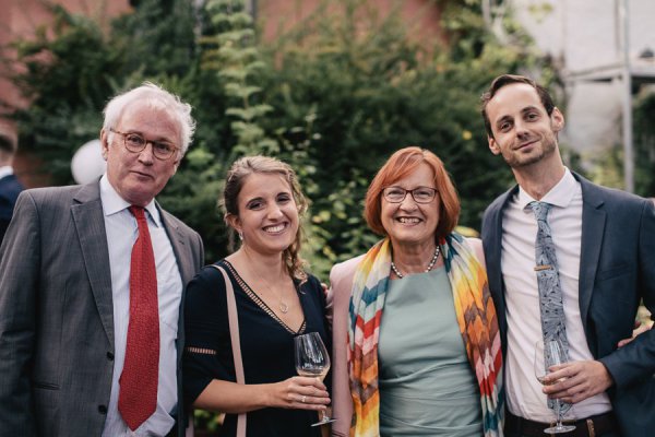 Kirchliche Hochzeit in Walluf und Feier auf dem Weingut Balthasar Ress – Foto 77