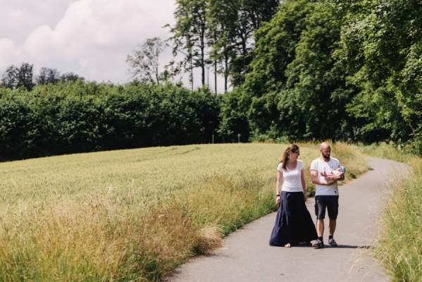 Neugeborenenfotos im Sommer in Ober-Ramstadt - Odenwald – Foto 33