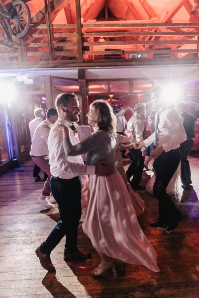 Hochzeit in Offenbach mit Feier auf dem Gut Hühnerhof – Foto 185