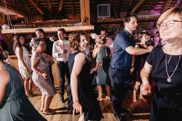 Hochzeit in Offenbach mit Feier auf dem Gut Hühnerhof – Foto 186