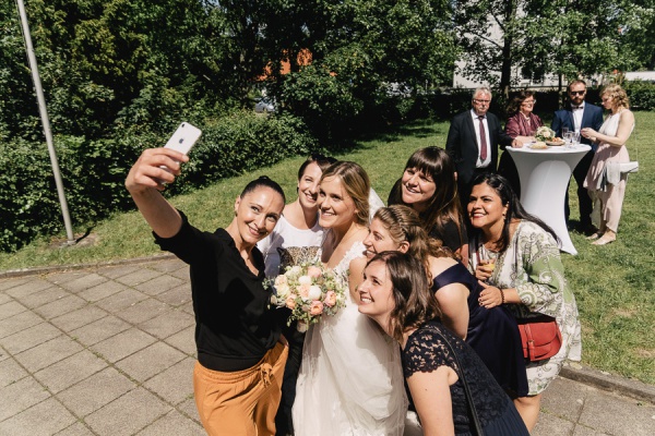 Hochzeit in Offenbach mit Feier auf dem Gut Hühnerhof – Foto 90