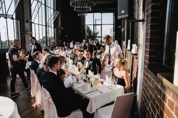 Traumhochzeit in der Weststadtbar in Darmstadt - Sommerhitze – Foto 88