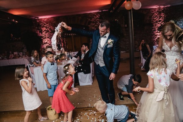 Standesamtliche Hochzeit in Erbach und Feier im Burghof in Kirchbrombach – Foto 125