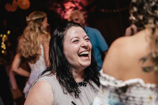 Standesamtliche Hochzeit in Erbach und Feier im Burghof in Kirchbrombach – Foto 158