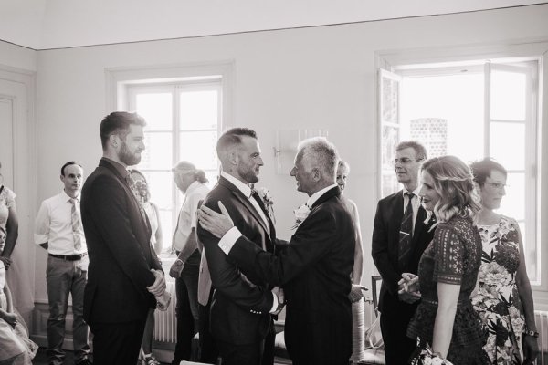 Standesamtliche Hochzeit in Erbach und Feier im Burghof in Kirchbrombach – Foto 52