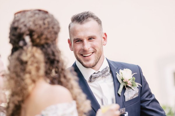 Standesamtliche Hochzeit in Erbach und Feier im Burghof in Kirchbrombach – Foto 59