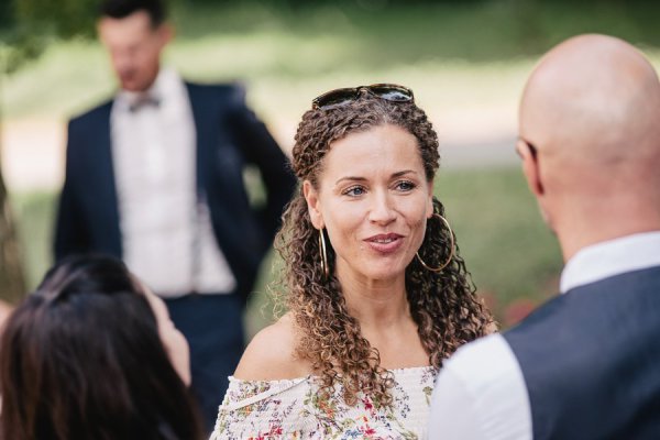 Standesamtliche Hochzeit in Erbach und Feier im Burghof in Kirchbrombach – Foto 62
