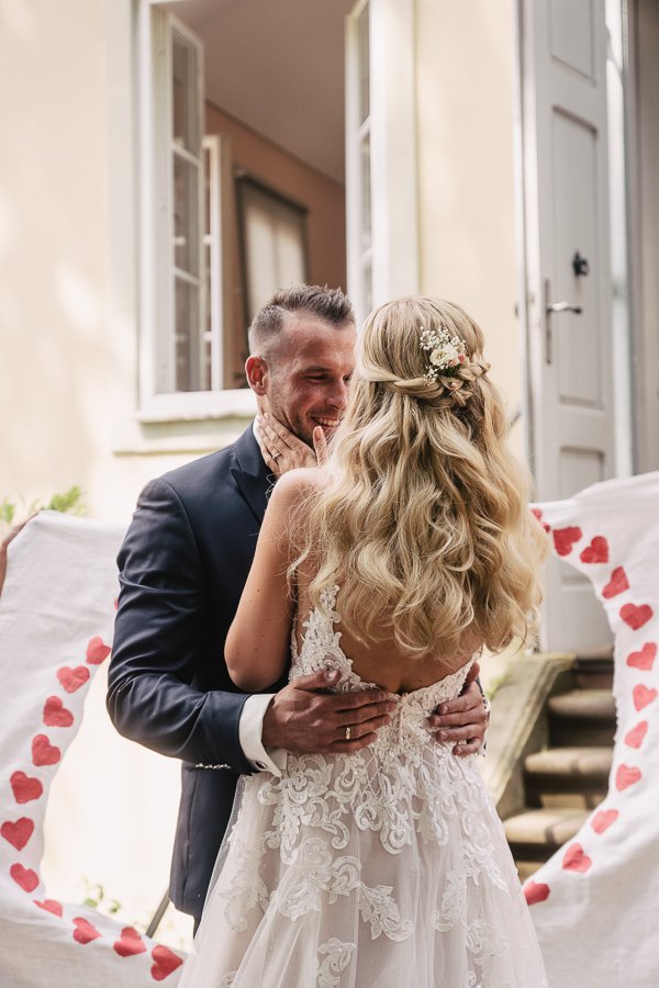 Standesamtliche Hochzeit in Erbach und Feier im Burghof in Kirchbrombach – Foto 66