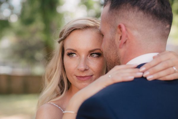 Standesamtliche Hochzeit in Erbach und Feier im Burghof in Kirchbrombach – Foto 80