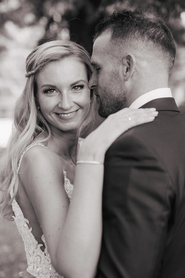Standesamtliche Hochzeit in Erbach und Feier im Burghof in Kirchbrombach – Foto 81