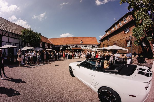 Standesamtliche Hochzeit in Erbach und Feier im Burghof in Kirchbrombach – Foto 88