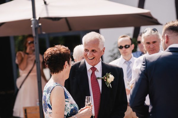 Standesamtliche Hochzeit in Erbach und Feier im Burghof in Kirchbrombach – Foto 94