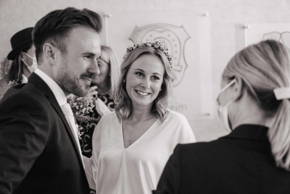 Standesamtliche Hochzeit in Pfungstadt in der Corona-Zeit – Foto 17