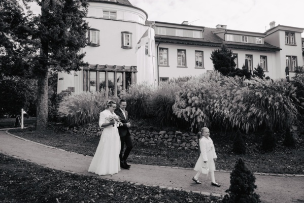 Standesamtliche Hochzeit im Dippelshof in Traisa – Foto 19