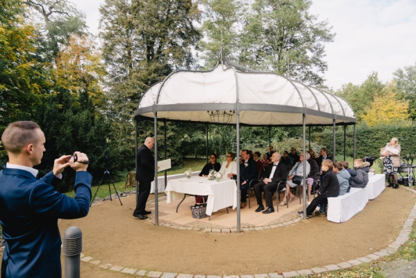 Standesamtliche Hochzeit im Dippelshof in Traisa – Foto 27