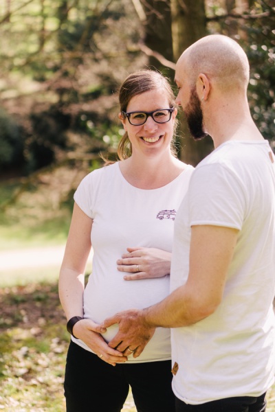Babybauchfotos in der Natur - Odenwald – Foto 3