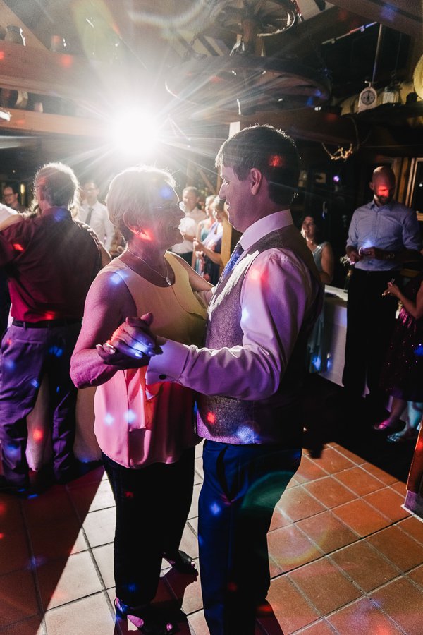 Kirchliche Hochzeit in Zwingenberrg und Feier auf dem Auerbacher Schloss – Foto 118