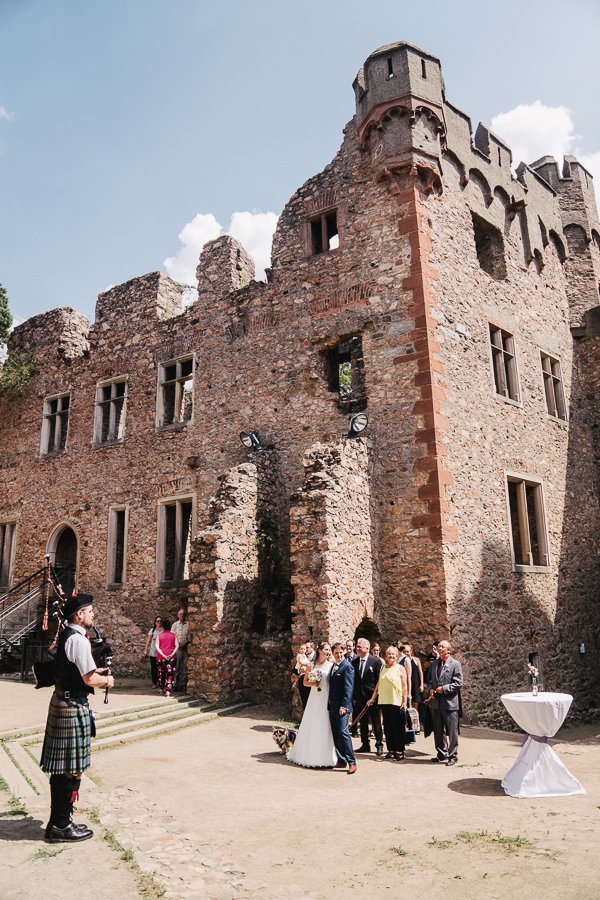 Kirchliche Hochzeit in Zwingenberrg und Feier auf dem Auerbacher Schloss – Foto 43