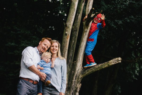 Familienfotos mit Spiderman – Foto 51