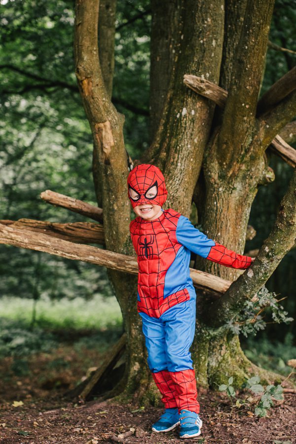 Familienfotos mit Spiderman – Foto 53