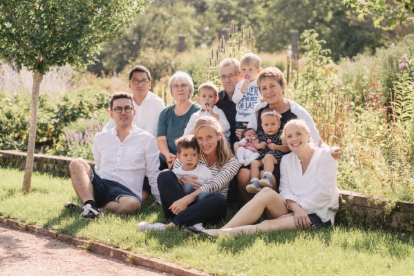 Mehrgenerationen Sommer-Familienshooting  – Foto 21