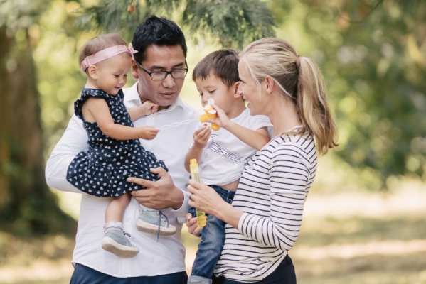 Mehrgenerationen Sommer-Familienshooting  – Foto 41