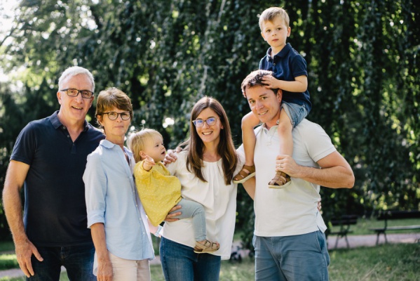 Familienfotos im Sommer in Darmstadt im Park – Foto 16