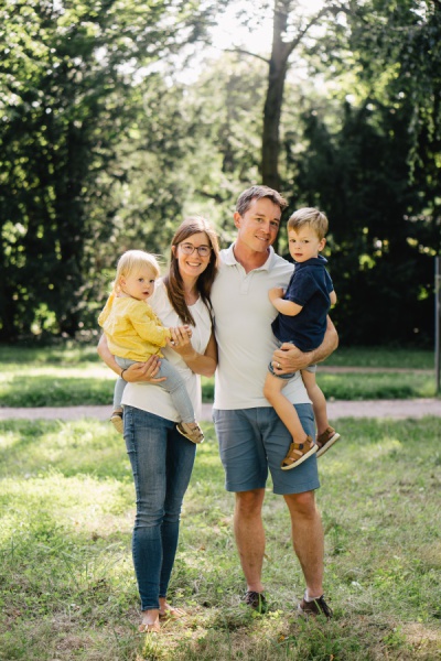 Familienfotos im Sommer in Darmstadt im Park – Foto 19