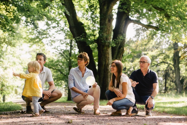 Familienfotos im Sommer in Darmstadt im Park – Foto 20