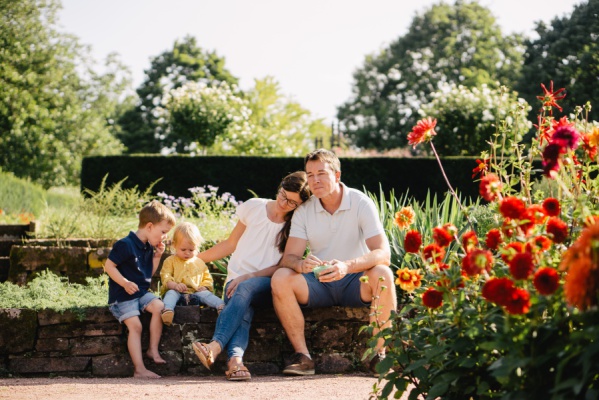 Familienfotos im Sommer in Darmstadt im Park – Foto 26