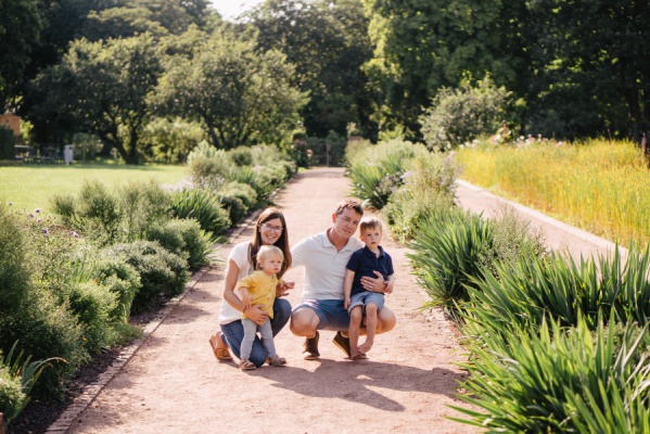 Familienfotos im Sommer in Darmstadt im Park – Foto 31