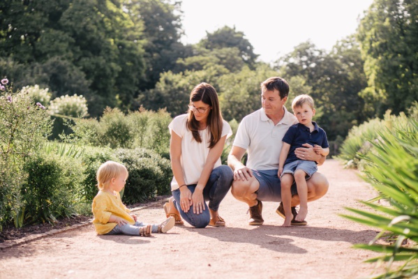 Familienfotos im Sommer in Darmstadt im Park – Foto 32