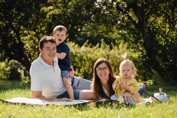 Familienfotos im Sommer in Darmstadt im Park – Foto 39
