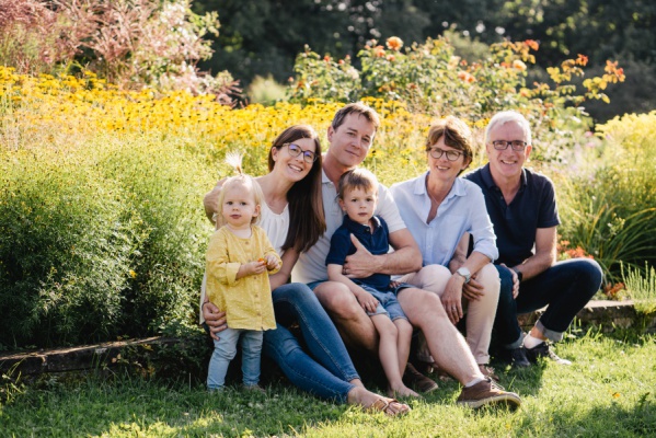 Familienfotos im Sommer in Darmstadt im Park – Foto 44